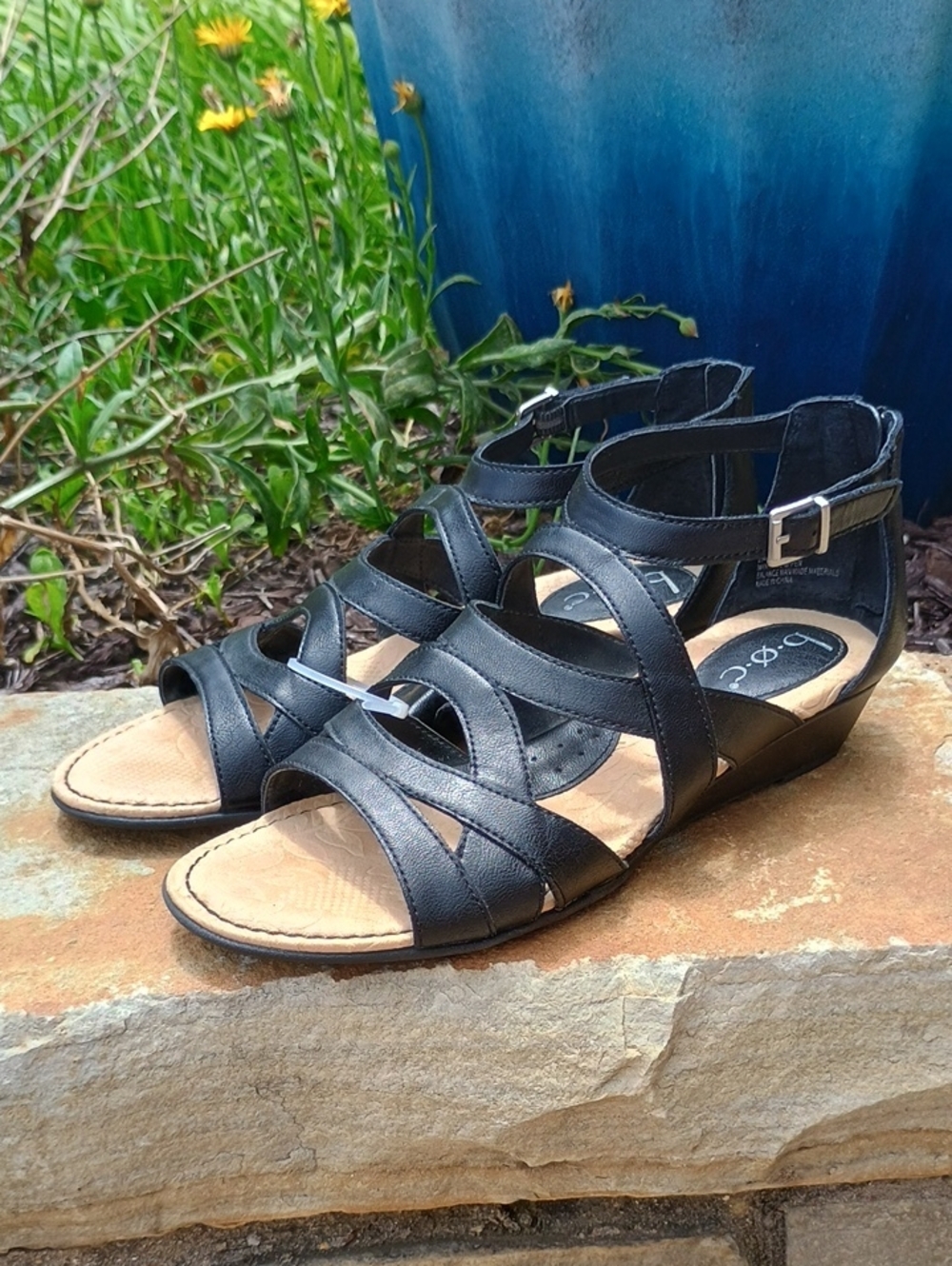 b.o.c. Black Strappy Wedge Sandals Women's Size 8 EUC